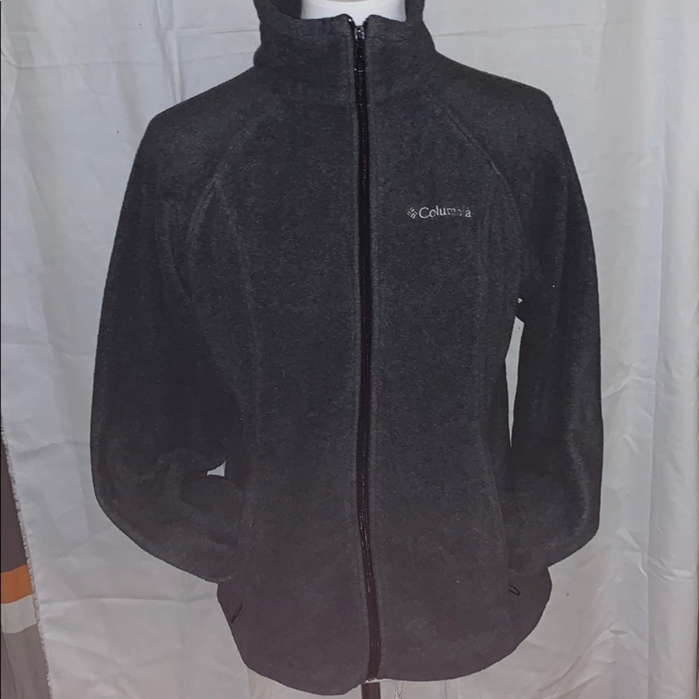 Gray Boys Columbia Hoodless Jacket.